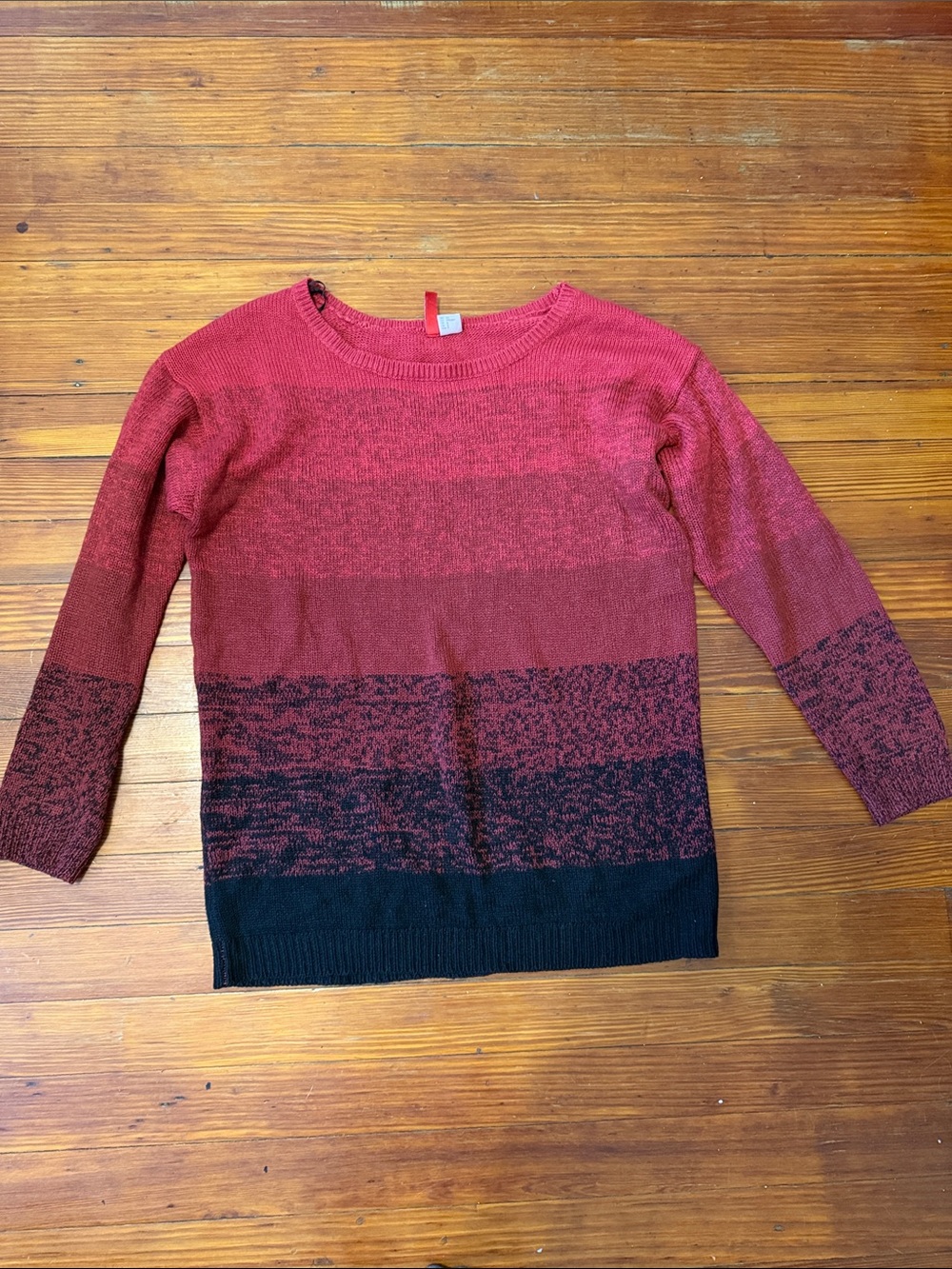 H&M Red to Black Ombre Crew Neck Sweater size Small